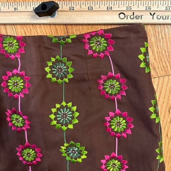 VTG Lilly Pulitzer White Label Silk Pencil Skirt Brown Embroidered Flowers 8 - Picture 7 of 7